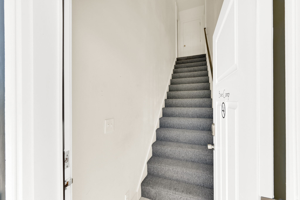 547 W 2550 N Harrisville, UT 84414