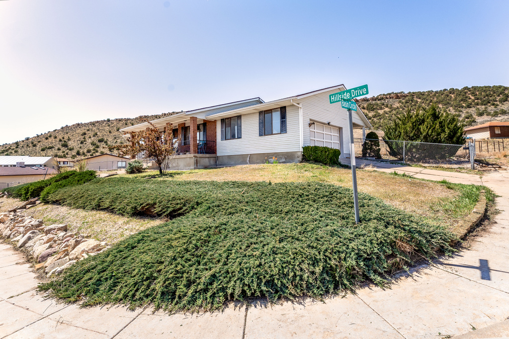 4597 W HILLSIDE DR Vernal, UT 84078