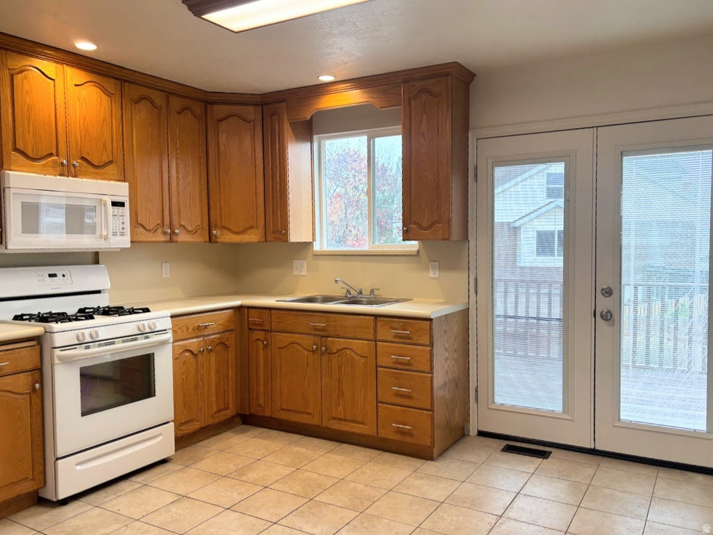 7242 S CALLIE DR West Jordan, UT 84084