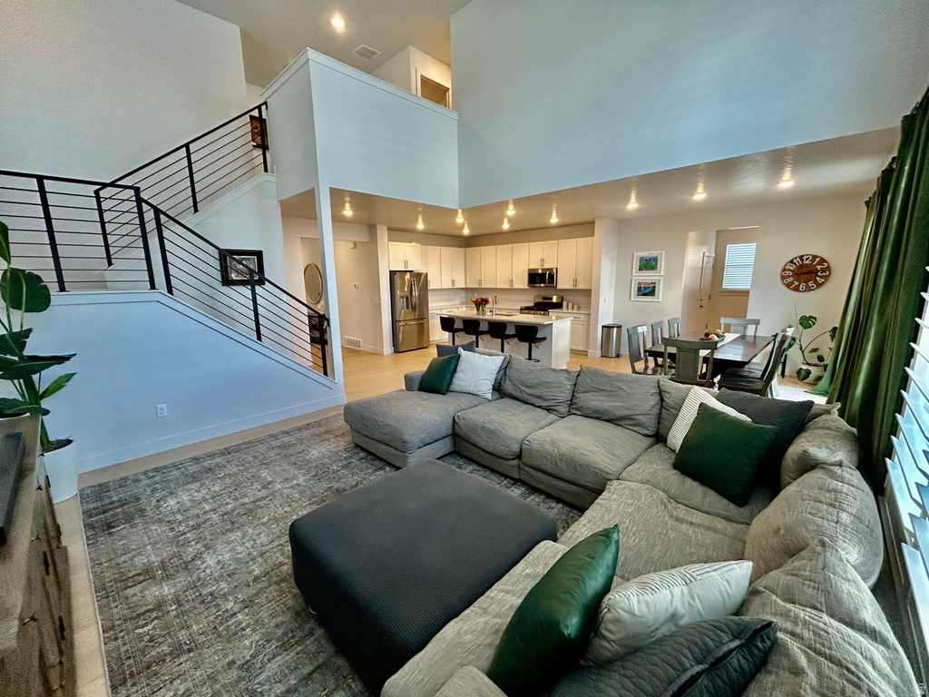 1062 N KENSINGTON HTS Kaysville, UT 84037