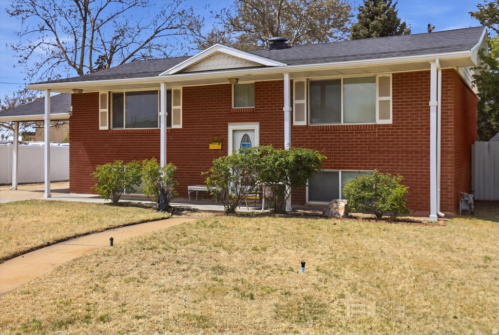 4697 S 2025 W Roy, UT 84067