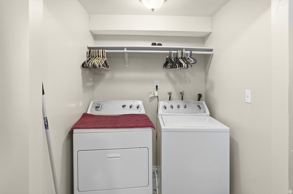 4697 S 2025 W Roy, UT 84067