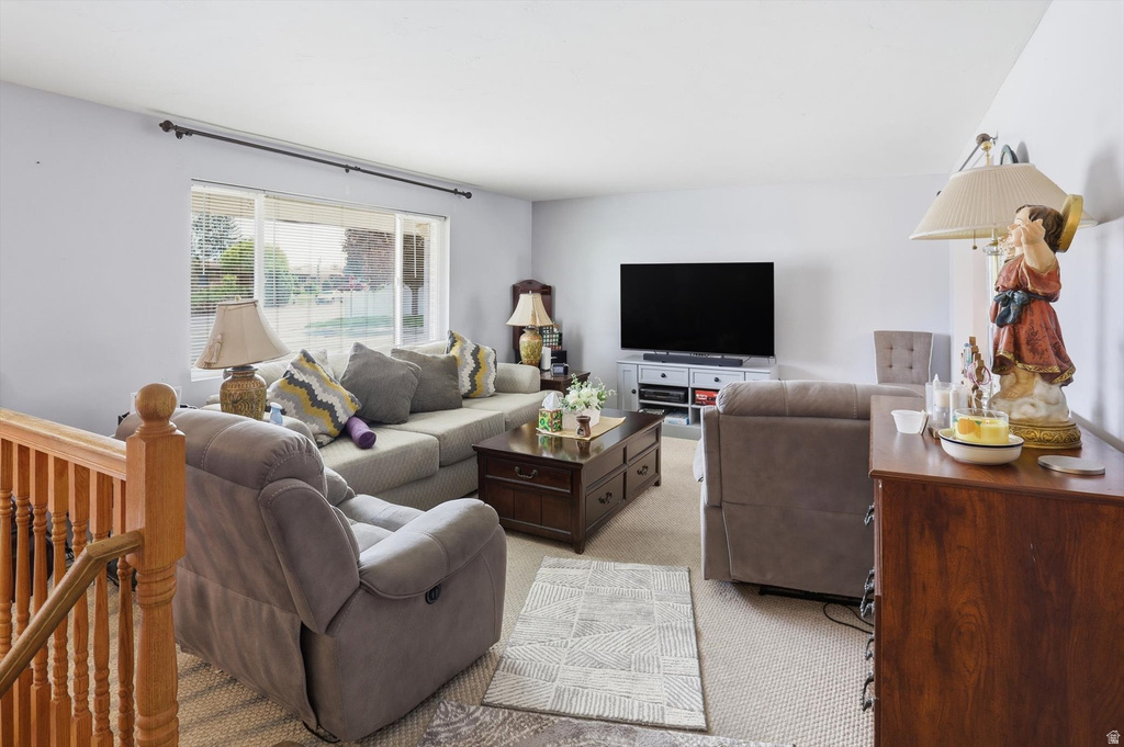 4697 S 2025 W Roy, UT 84067