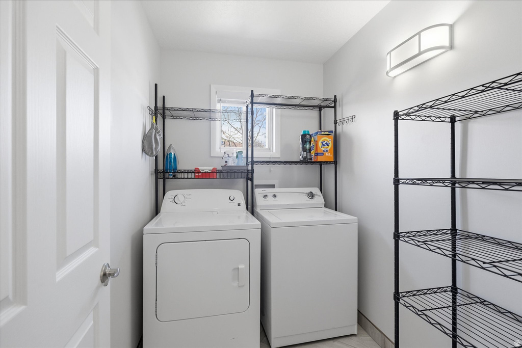 1347 E JUNIPER DR Logan, UT 84321