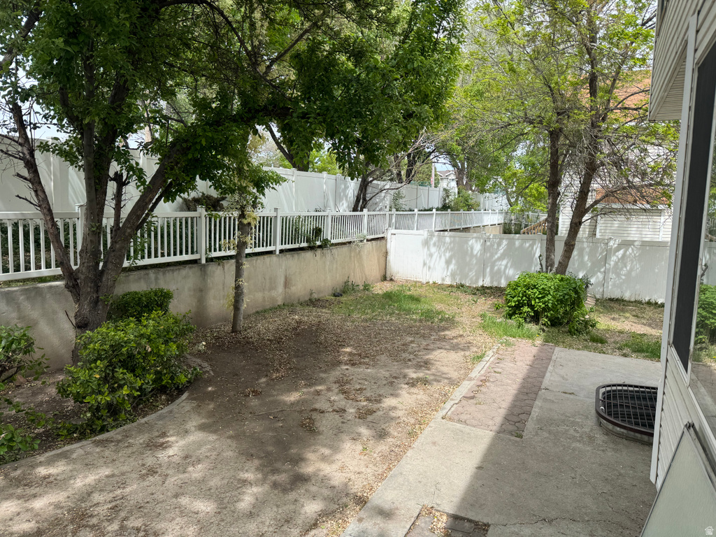 3750 SUFFOLK CIR West Valley City, UT 84119