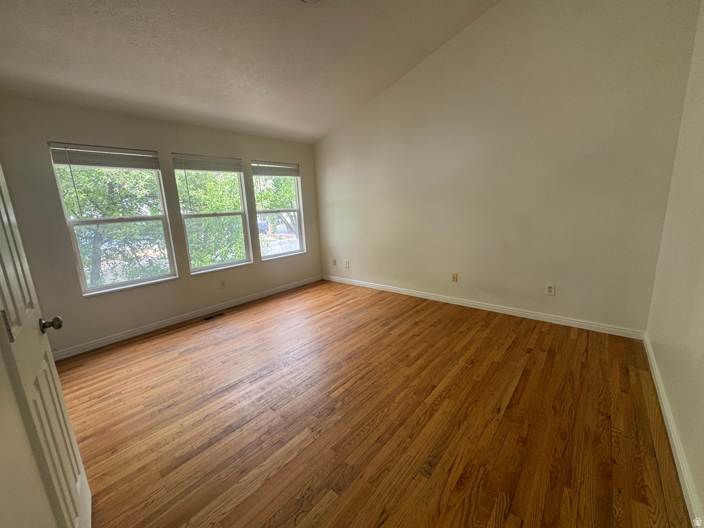 3750 SUFFOLK CIR West Valley City, UT 84119