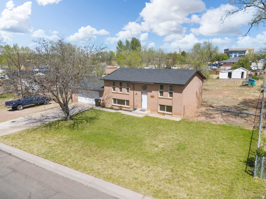 244 W 100 N Roosevelt, UT 84066