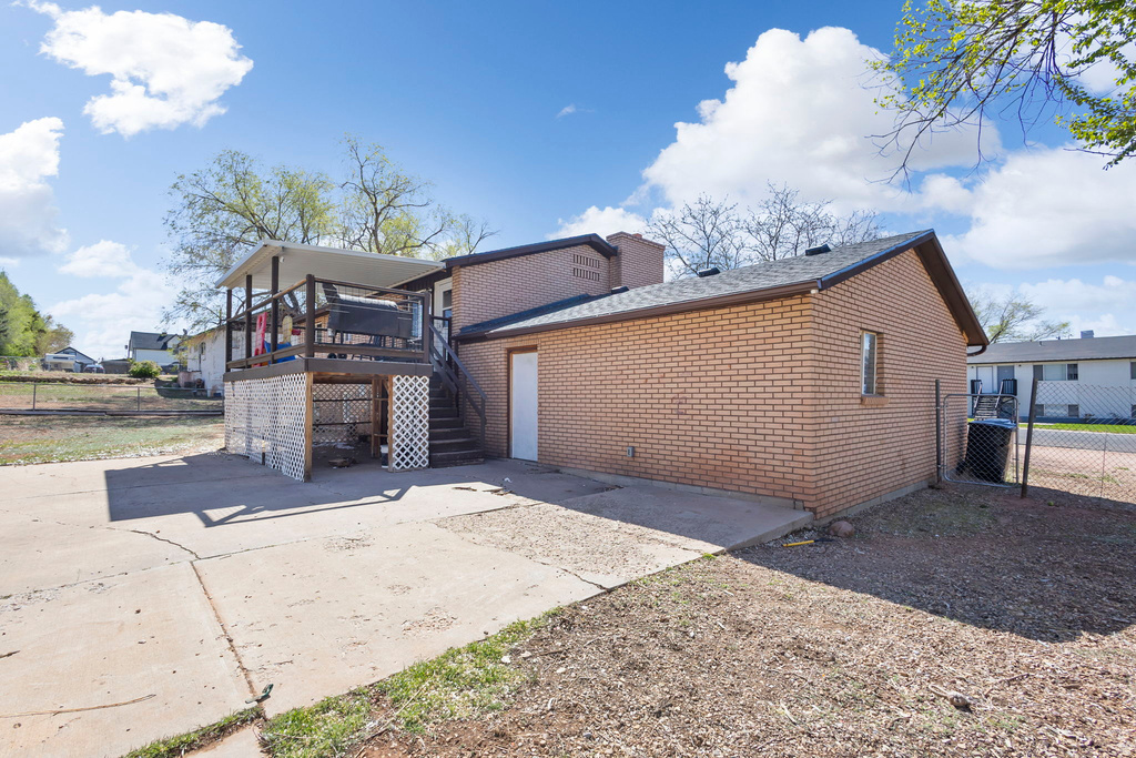 244 W 100 N Roosevelt, UT 84066