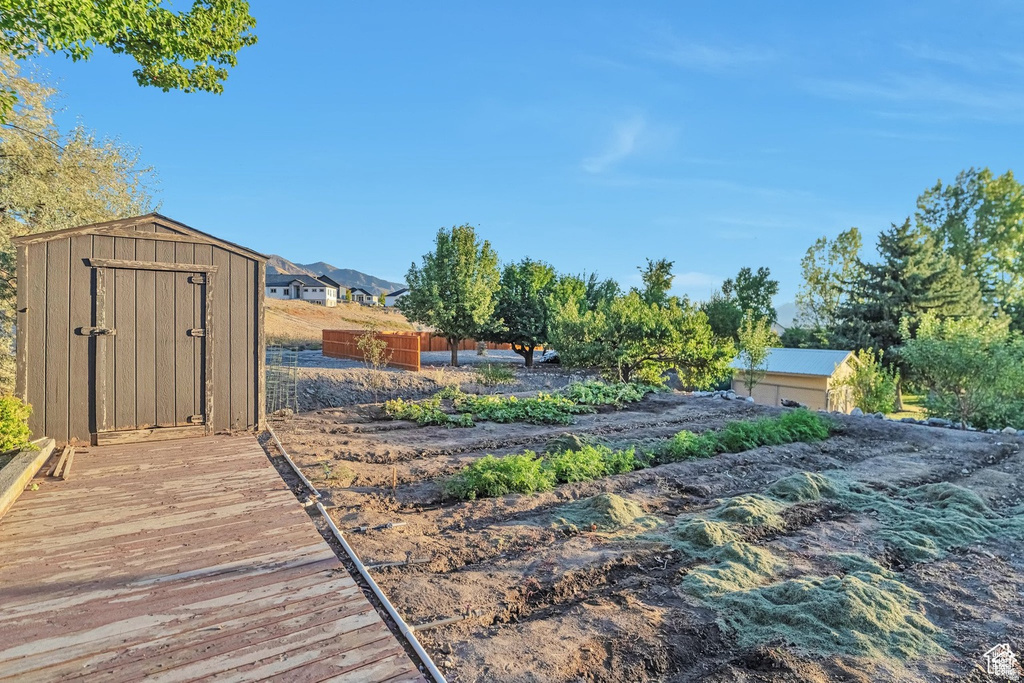 1040 E CANYON RD Hyde Park, UT 84318