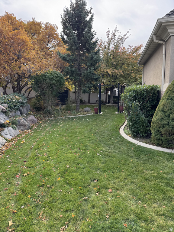 2066 E TIVOLI CT Draper, UT 84020