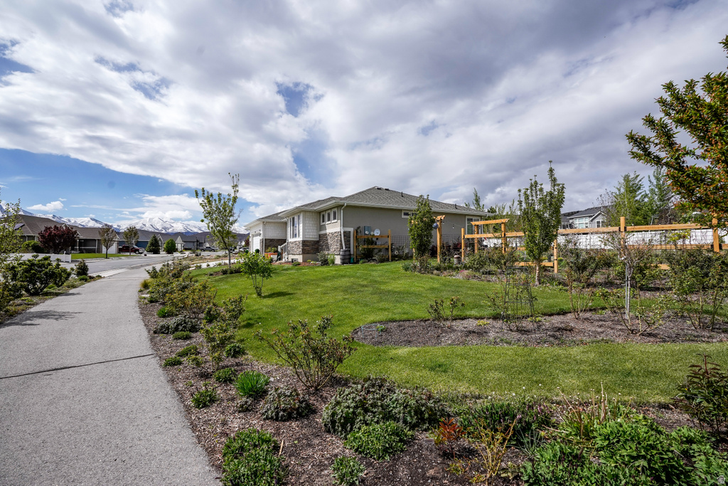 2315 E DUGWAY DR Eagle Mountain, UT 84005