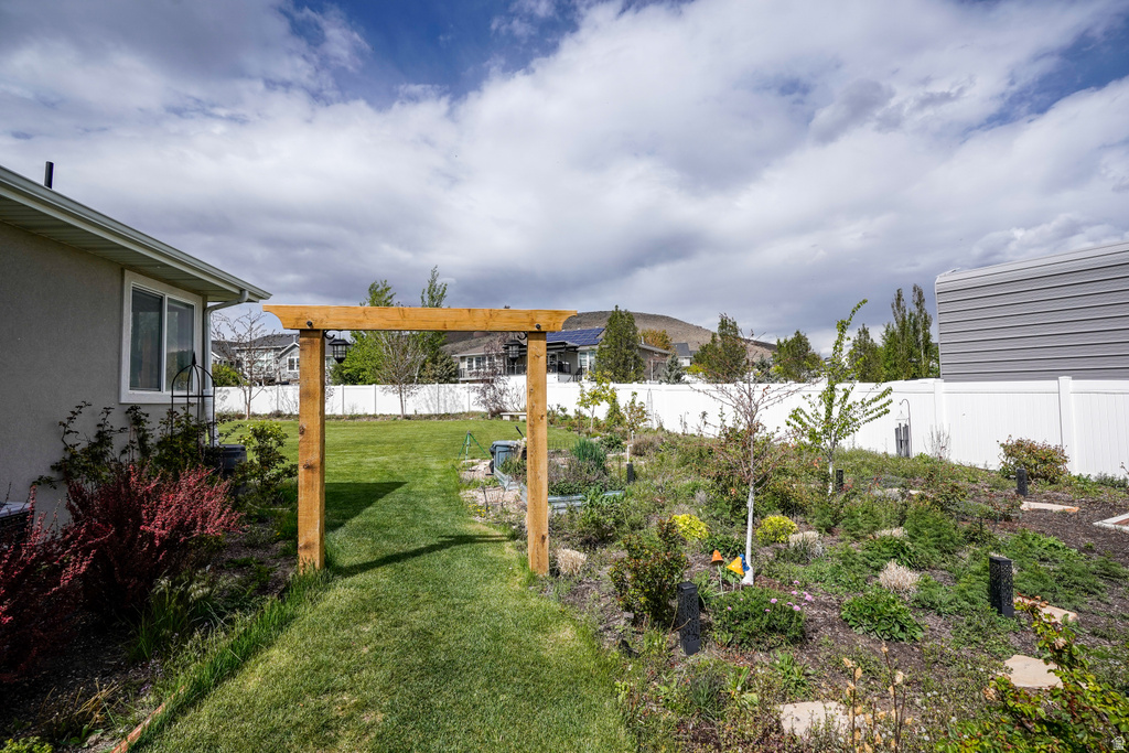 2315 E DUGWAY DR Eagle Mountain, UT 84005