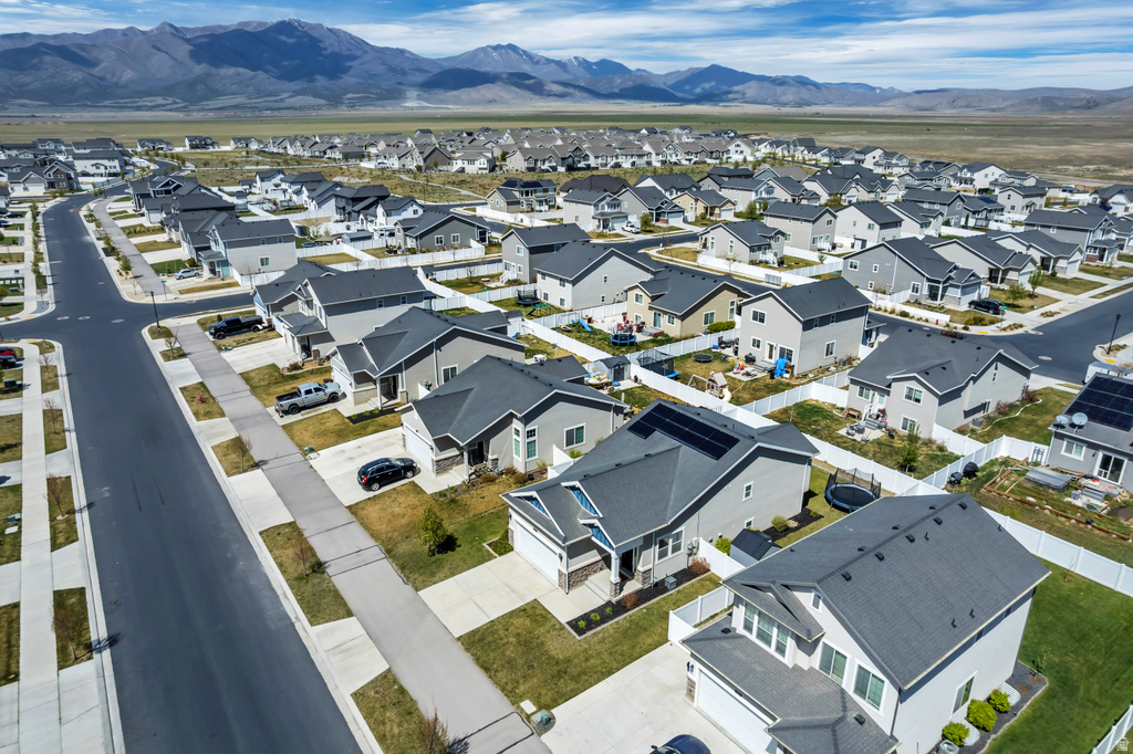 1529 E ERICKSON KNOLL LN Eagle Mountain, UT 84005