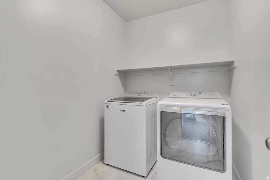 1529 E ERICKSON KNOLL LN Eagle Mountain, UT 84005