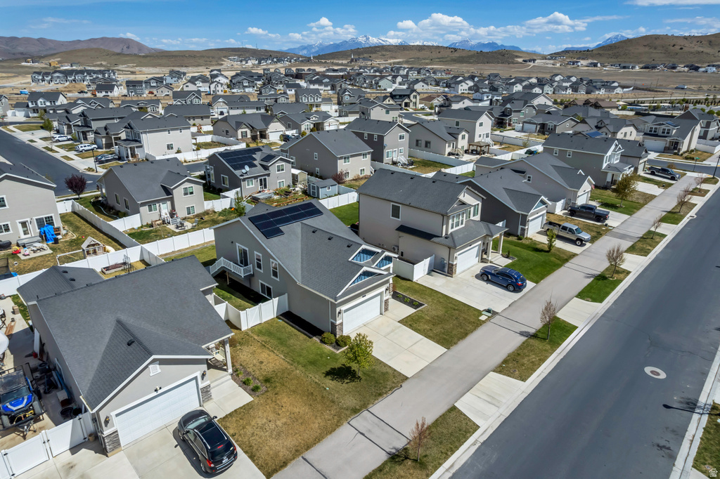 1529 E ERICKSON KNOLL LN Eagle Mountain, UT 84005