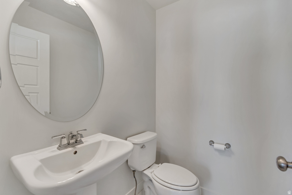 1529 E ERICKSON KNOLL LN Eagle Mountain, UT 84005