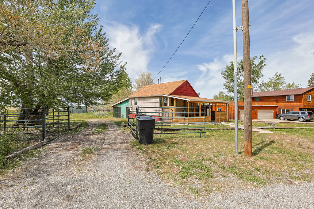 1013 N ERICSON RD Pine Canyon, UT 84074