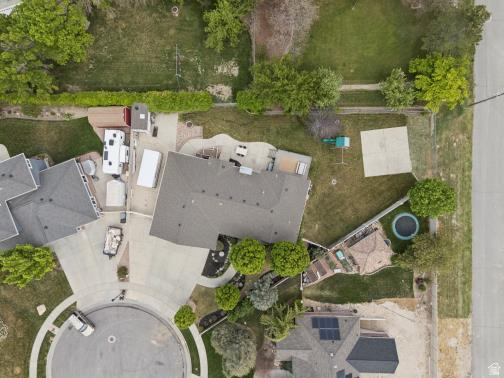 1097 W SNOWFLAKE CIR South Jordan, UT 84095