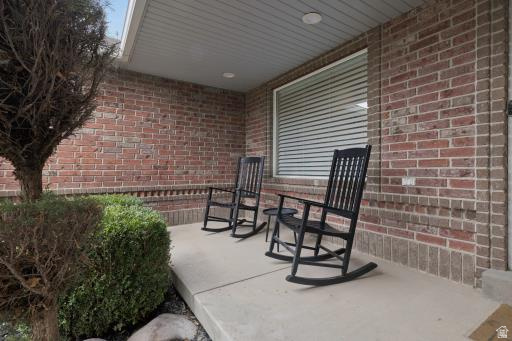 1097 W SNOWFLAKE CIR South Jordan, UT 84095