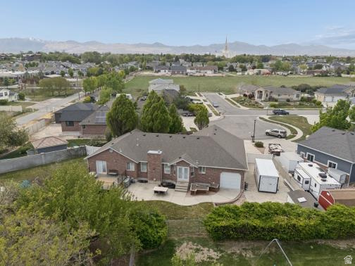 1097 W SNOWFLAKE CIR South Jordan, UT 84095