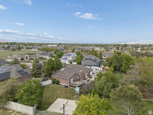 1097 W SNOWFLAKE CIR South Jordan, UT 84095