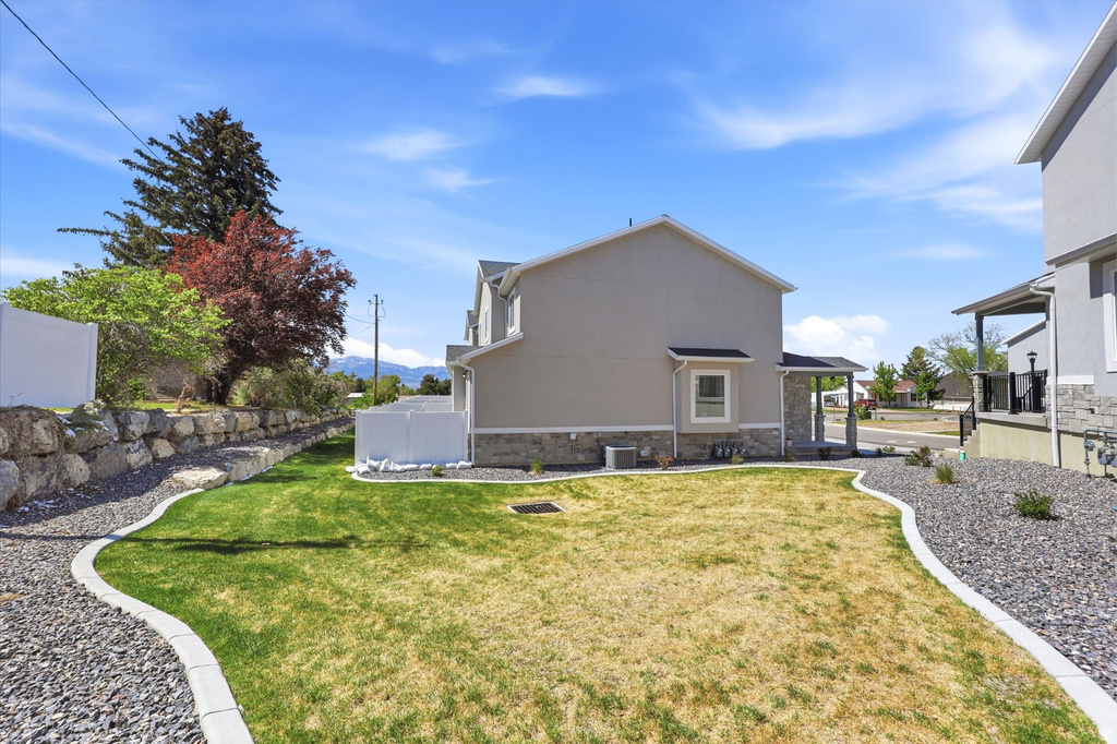 25 W 555 LN #19 Tooele, UT 84074