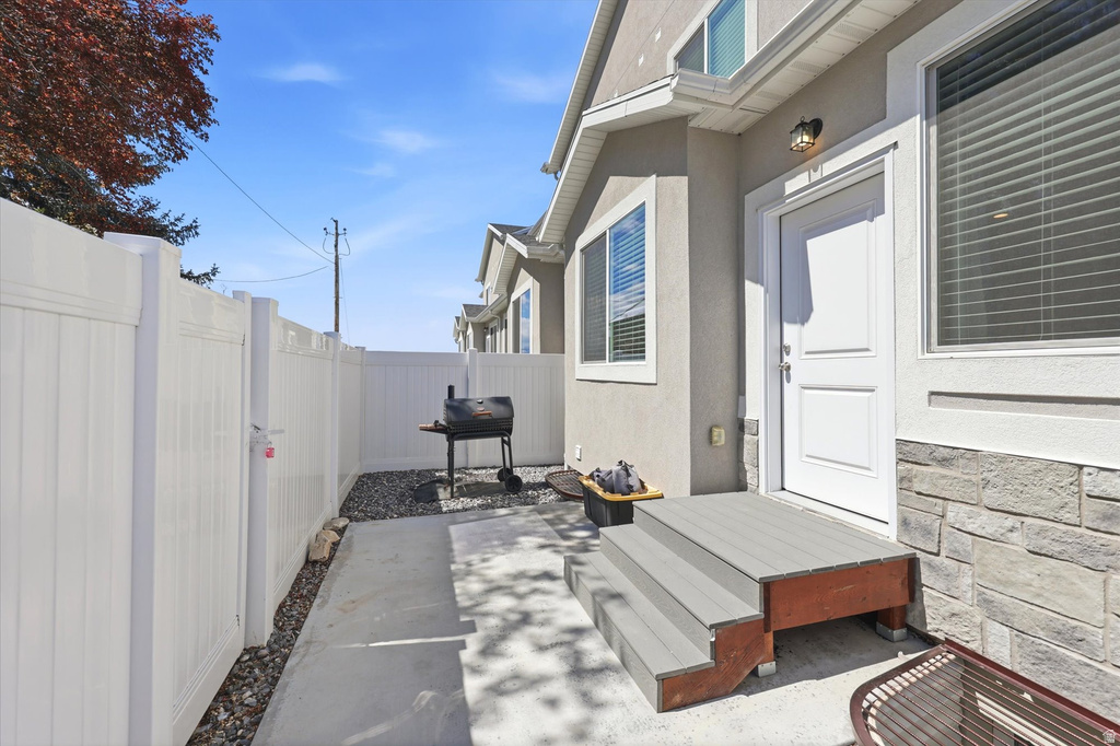 25 W 555 LN #19 Tooele, UT 84074