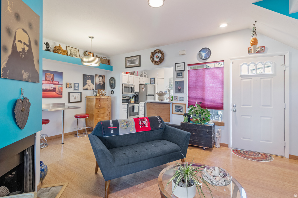5438 S SPINNAKER ROW Salt Lake City, UT 84123