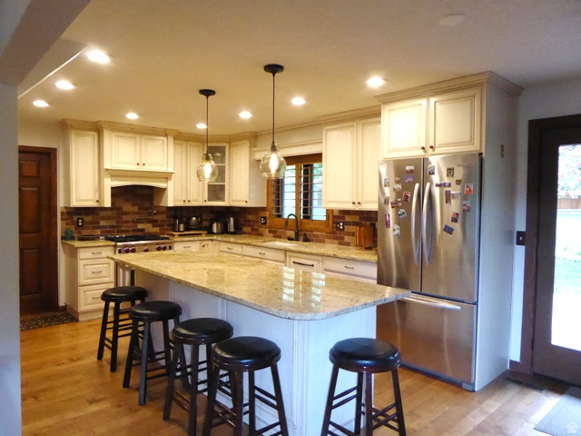 1340 CLIFFSIDE DR Logan, UT 84321