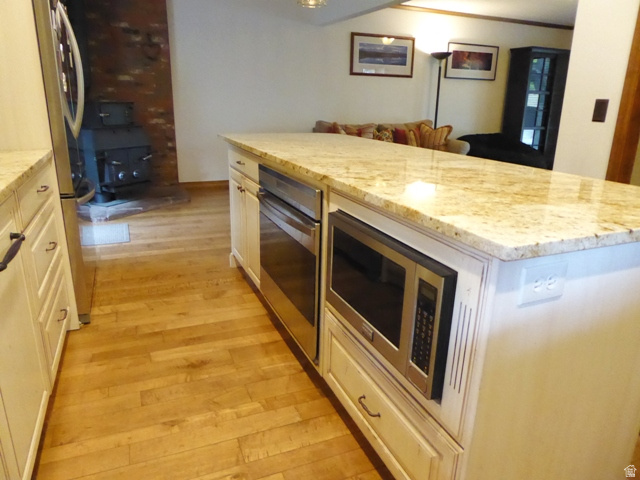 1340 CLIFFSIDE DR Logan, UT 84321