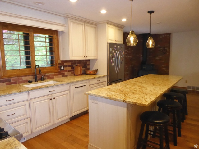 1340 CLIFFSIDE DR Logan, UT 84321