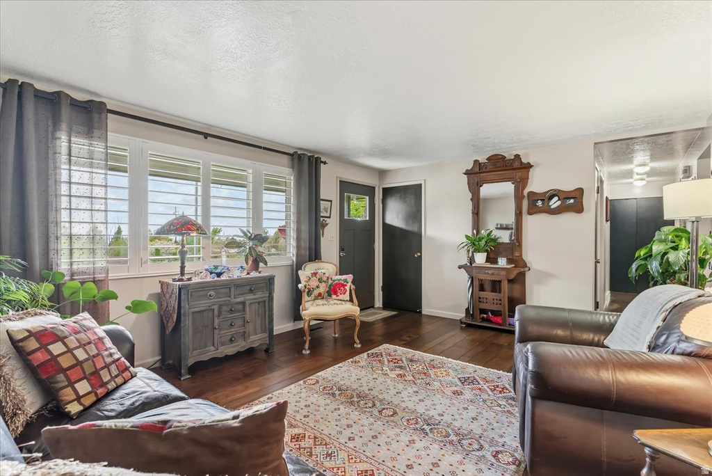 372 E 3250 N North Ogden, UT 84414