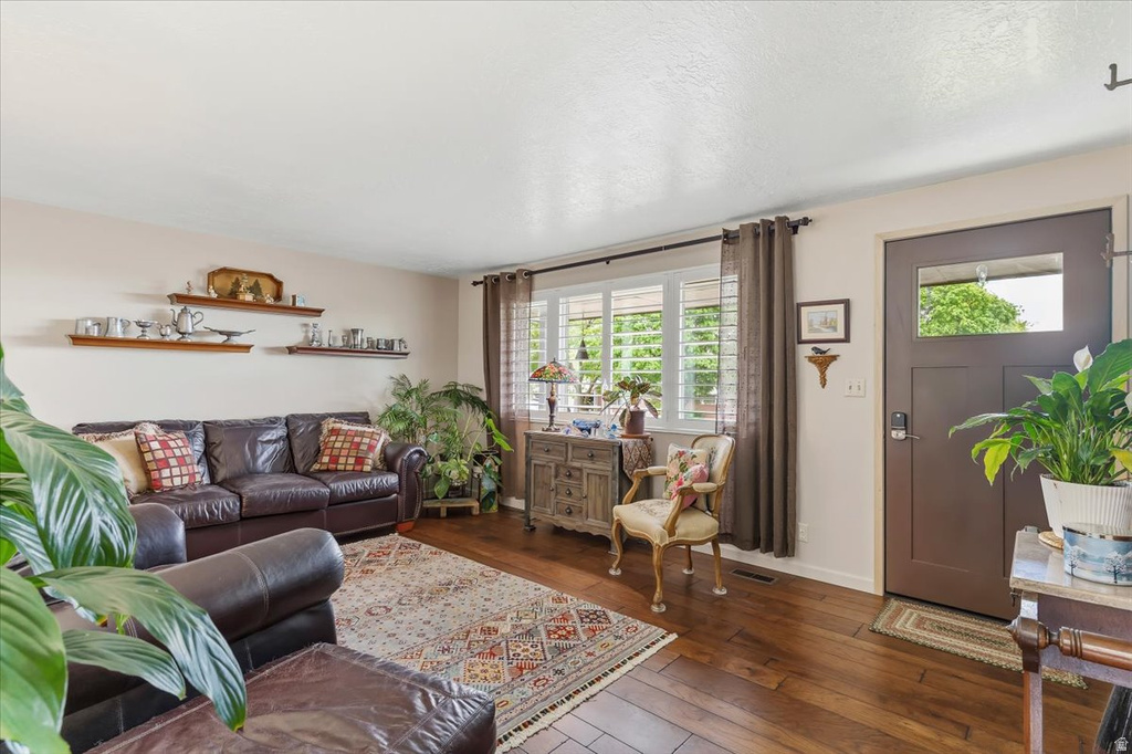 372 E 3250 N North Ogden, UT 84414