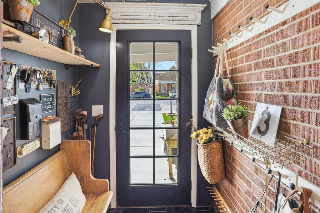 290 N 200 W Lehi, UT 84043