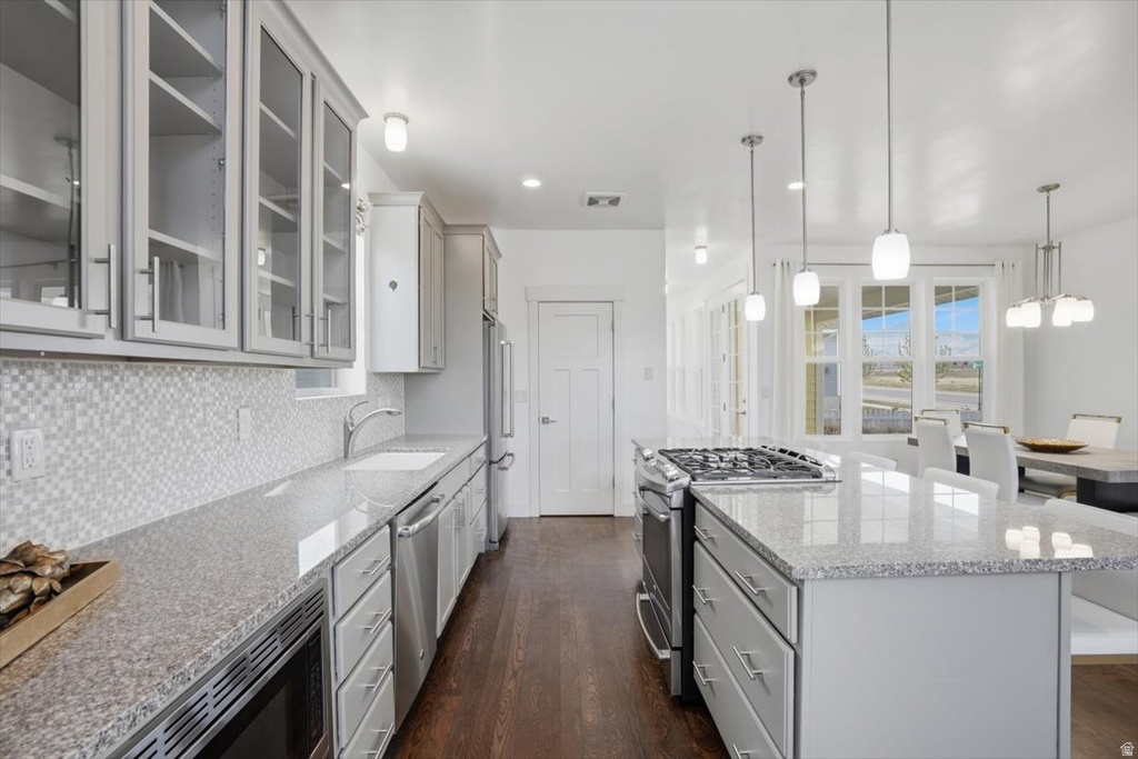 10328 S YELLOW KNIFE WAY South Jordan, UT 84009