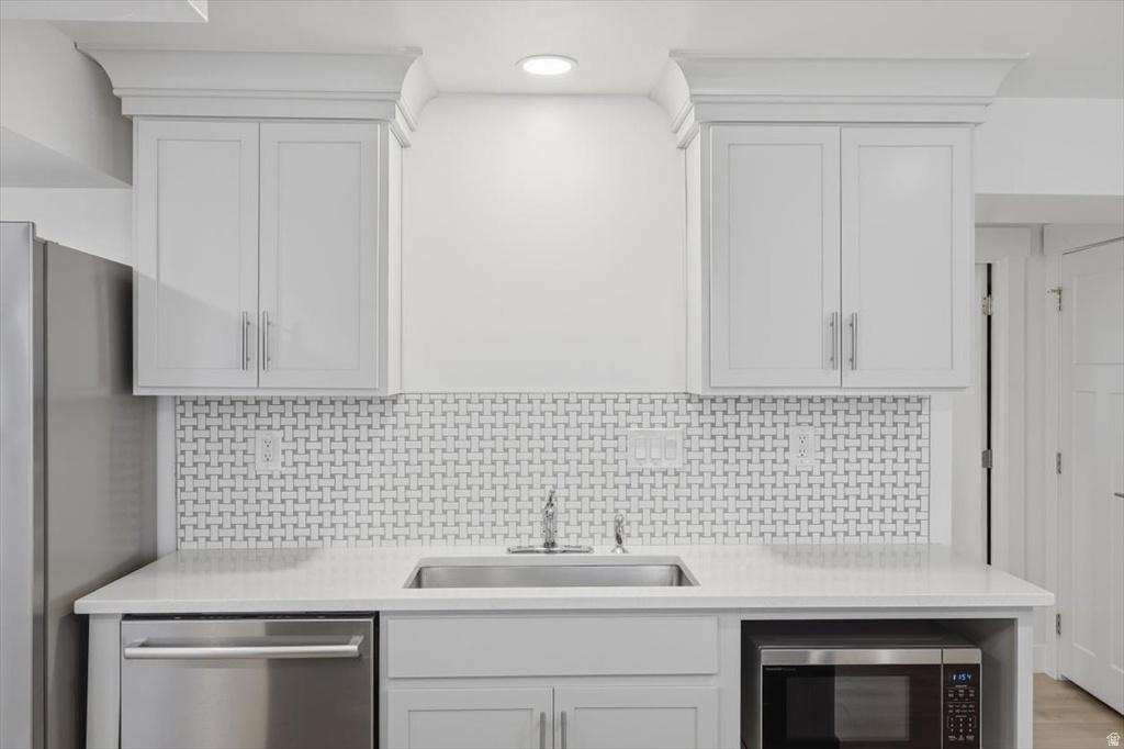 10328 S YELLOW KNIFE WAY South Jordan, UT 84009