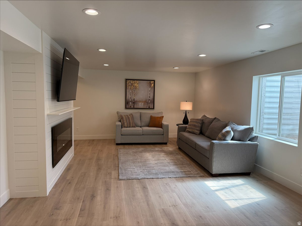 10328 S YELLOW KNIFE WAY South Jordan, UT 84009