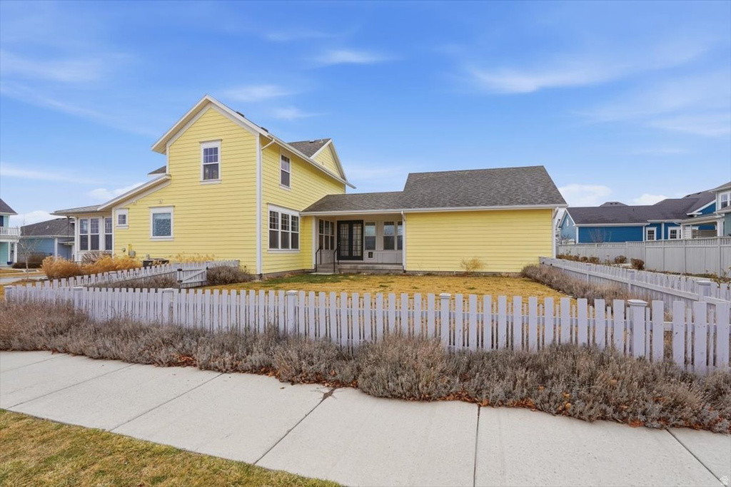 10328 S YELLOW KNIFE WAY South Jordan, UT 84009