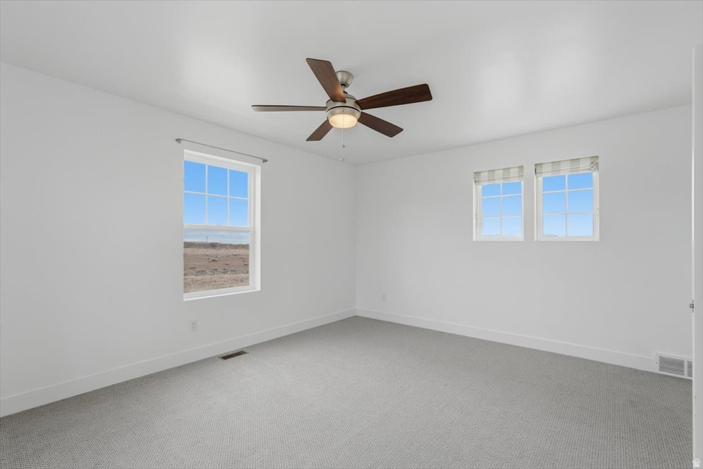 10328 S YELLOW KNIFE WAY South Jordan, UT 84009