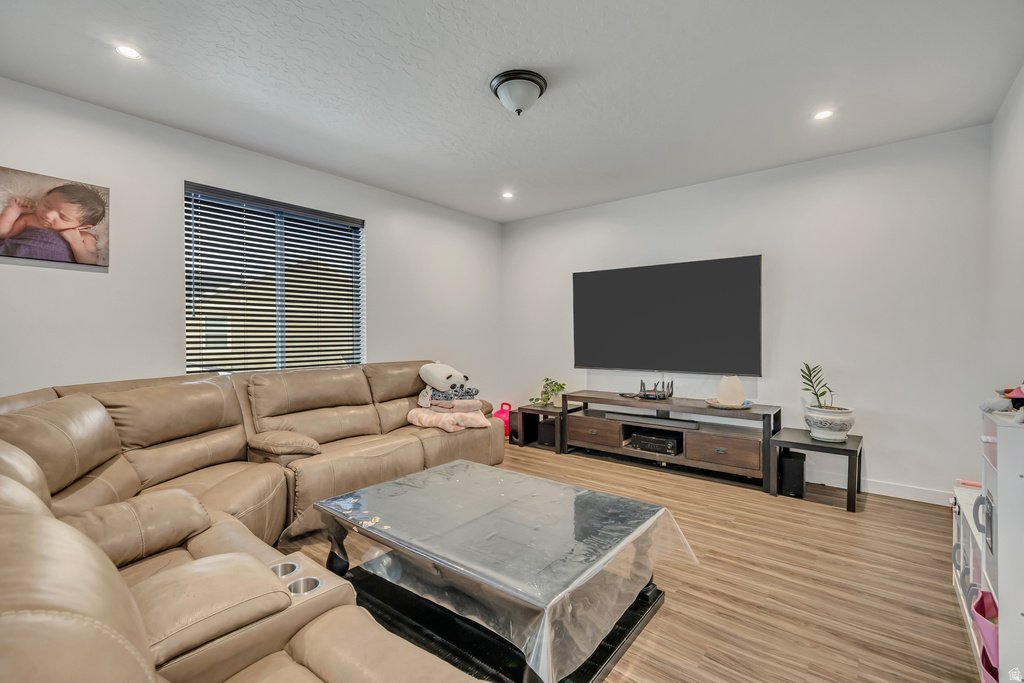 7172 W ECHOMOUNT RD West Valley City, UT 84081