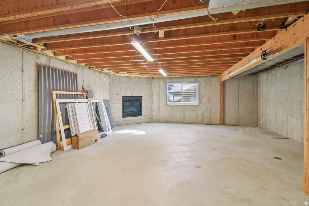 4164 S 2400 W Roy, UT 84067