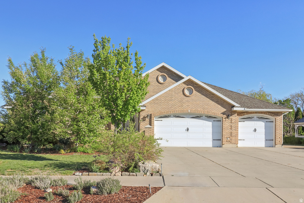 4164 S 2400 W Roy, UT 84067