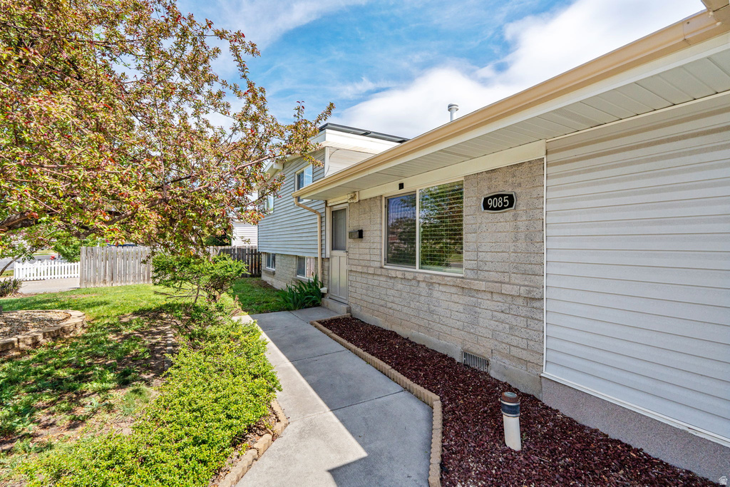 9085 S 440 E Sandy, UT 84070