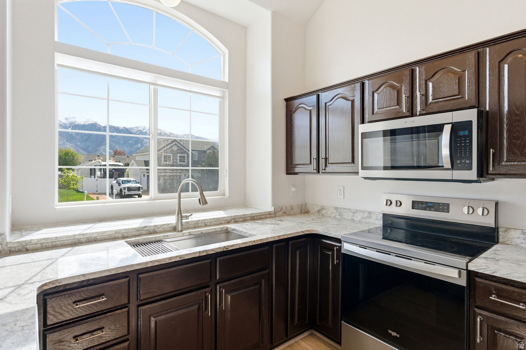 2231 N 50 W Layton, UT 84041