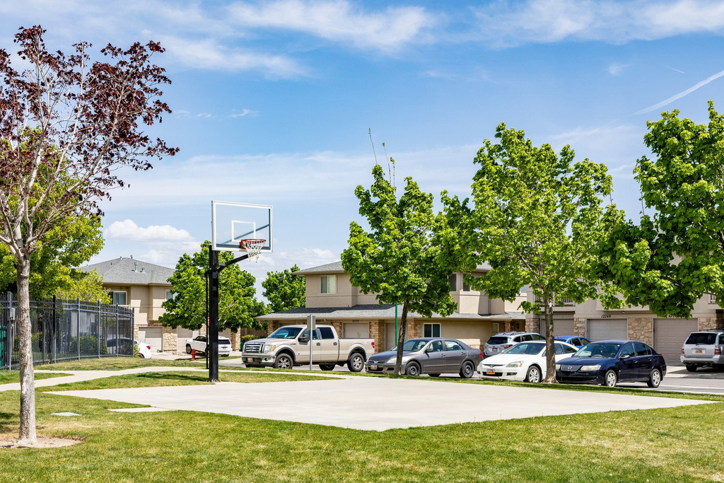 4859 W TIMBER RUN DR Riverton, UT 84096