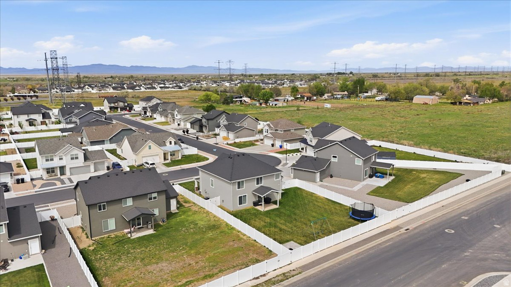 3128 N 3075 W Plain City, UT 84404