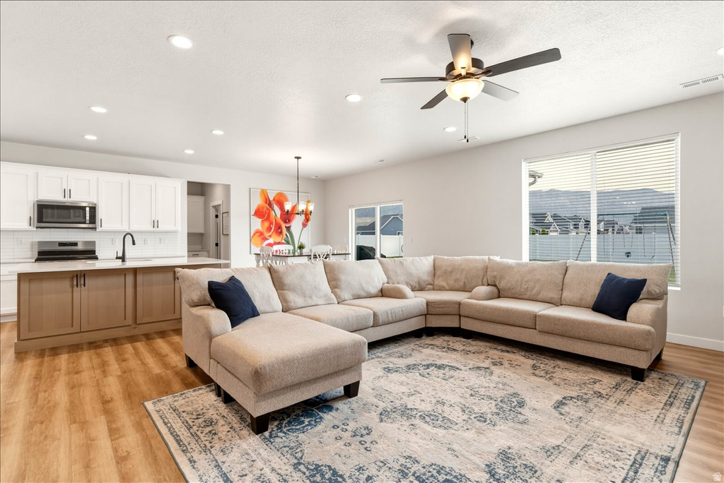 3128 N 3075 W Plain City, UT 84404