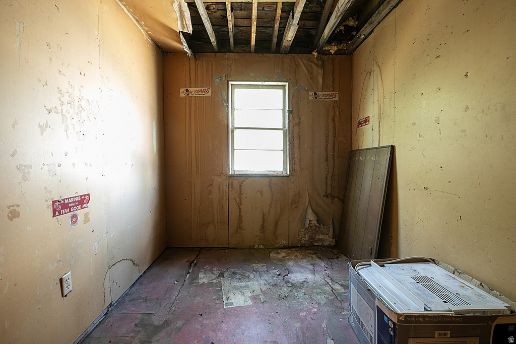 1385 W PACIFIC AVE Salt Lake City, UT 84104