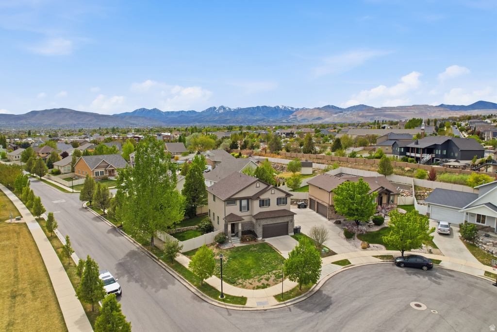 3941 W HOPKINTON CIR South Jordan, UT 84009
