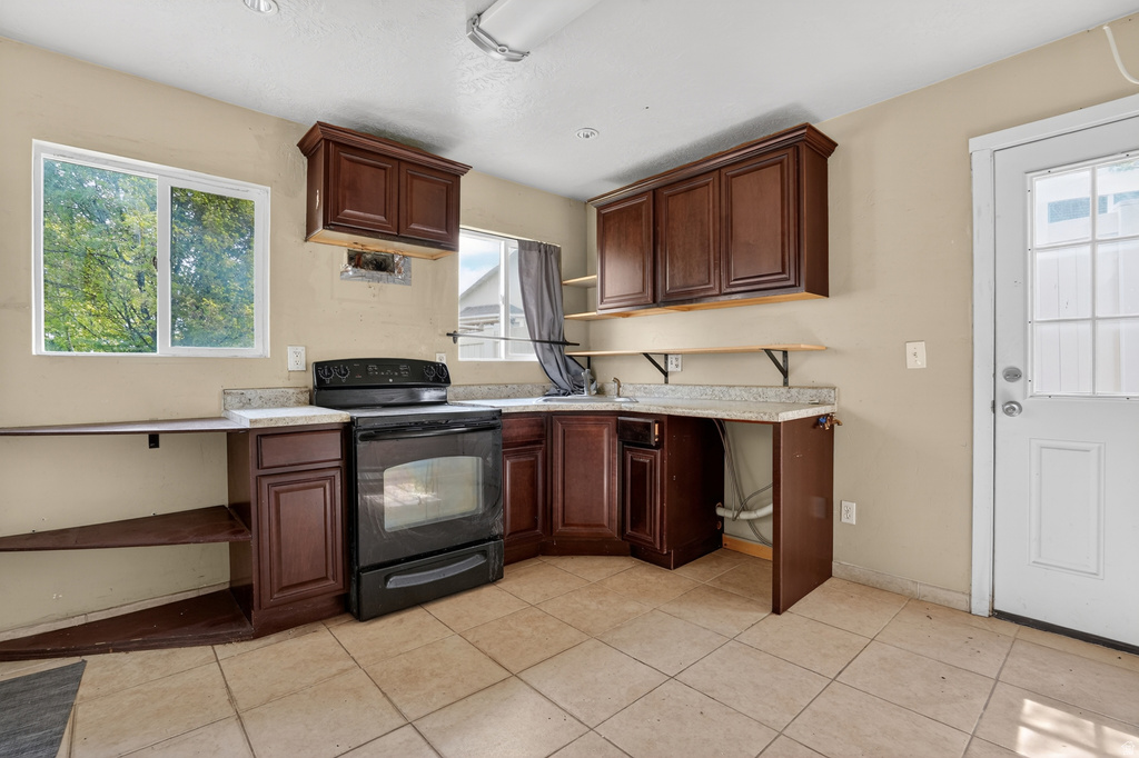 3941 W HOPKINTON CIR South Jordan, UT 84009